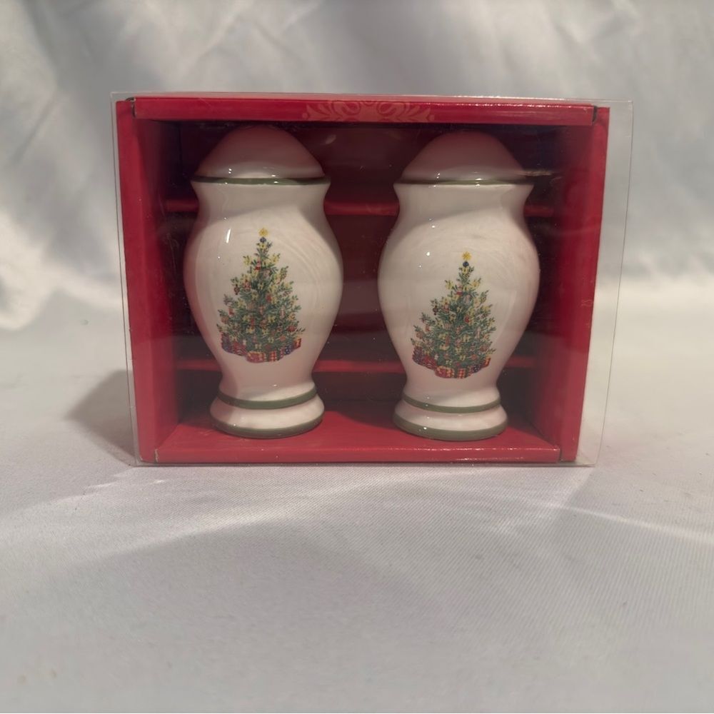 Vintage Christopher Radko Salt and Pepper Shakers Holiday Traditions Christmas